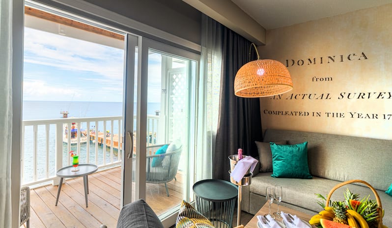 Fort Young - OceanFront Suite Living Room